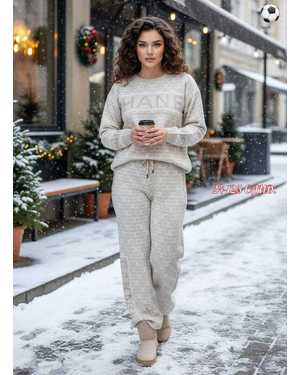 ЖЕНСКИЙ КОСТЮМ ДВОЙКА ТКАНЬ КАШЕМИР С СТРАЗАМИ