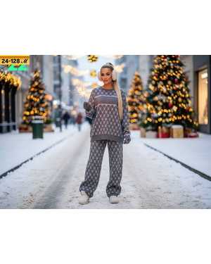 ЖЕНСКИЙ КОСТЮМ ДВОЙКА ТКАНЬ КАШЕМИР СО СТРАЗАМИ