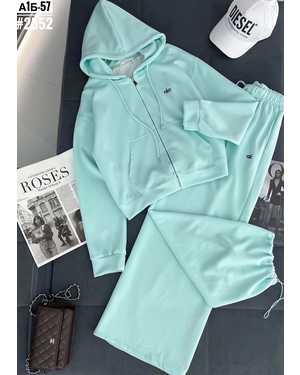 ЖЕНСКИЙ КОСТЮМ ДВОЙКА