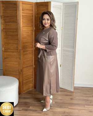 КОСТЮМ 1 ПАР СОСТАВ: ТРИКОТАЖ С КОЖАНОЙ ВСТАВКОЙ РАЗМЕР: 54-56-58-60-62-64