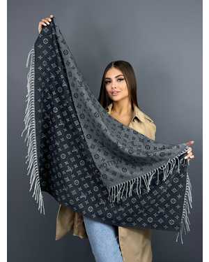 ПЛАТОК СОСТАВ: 100% CASHMERE РАЗМЕР: 110*110 CM