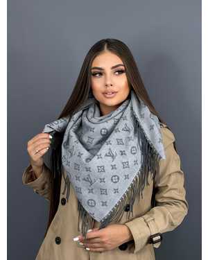 ПЛАТОК СОСТАВ: 100% КАШЕМИР РАЗМЕР: 110*110 CM