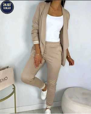 ЖЕНСКИЙ КОСТЮМ ДВОЙКА ТКАНЬ ТРИКОТАЖ