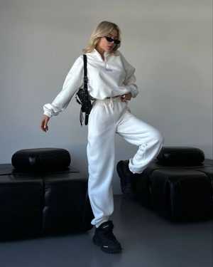 ЖЕНСКИЙ КОСТЮМ ДВОЙКА В РАЗМЕР ТКАНЬ ДВУХСТОРОНЫЙ ФЛИСС