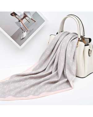 ПЛАТОК СОСТАВ: 100% WOOL РАЗМЕР: 90*90 CM