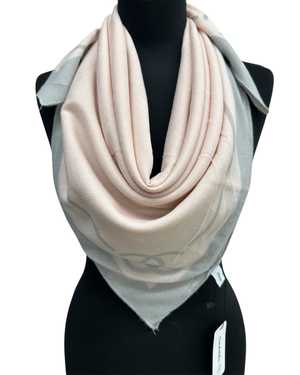 ПЛАТОК СОСТАВ: 100% WOOL РАЗМЕР: 90*90 CM