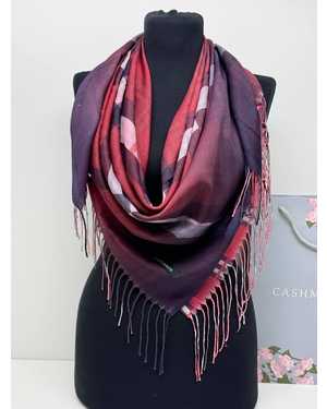 ПЛАТОК СОСТАВ: 100% КАШЕМИР РАЗМЕР: 110Х110СМ