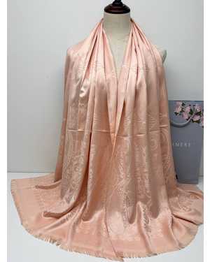 ПАЛАНТИН СОСТАВ: 70% ХЛОПОК, 30% ШЕЛК РАЗМЕР: 80Х180СМ