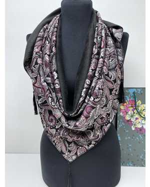 КОСЫНКА СОСТАВ: 100% ШЕРСТЬ РАЗМЕР: 100Х160Х100СМ