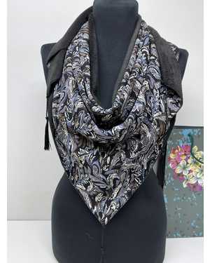 КОСЫНКА СОСТАВ: 100% ШЕРСТЬ РАЗМЕР: 100Х160Х100СМ