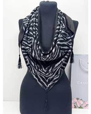 КОСЫНКА СОСТАВ: 100% ШЕРСТЬ РАЗМЕР: 100Х160Х100СМ