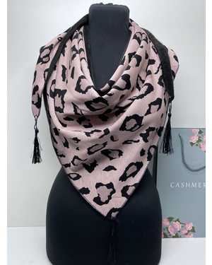 КОСЫНКА СОСТАВ: 100% ШЕРСТЬ РАЗМЕР: 100Х160Х100СМ