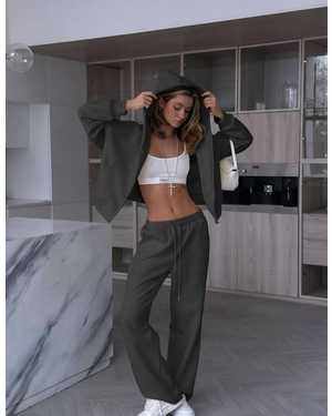 ЖЕНСКИЙ КОСТЮМ ДВОЙКА ТКАНЬ ТРОИ НИТКА БЕЗ ВЕЛЮРА