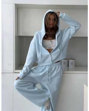 ЖЕНСКИЙ КОСТЮМ ДВОЙКА ТКАНЬ ТРОИ НИТКА БЕЗ ВЕЛЮРА