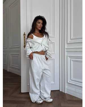 ЖЕНСКИЙ КОСТЮМ ТКАНЬ ТРЕХ-НИТОК