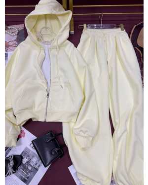 ЖЕНСКИЙ КОСТЮМ ТКАНЬ ТРЕХ-НИТОК