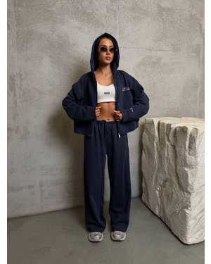 ЖЕНСКИЙ КОСТЮМ