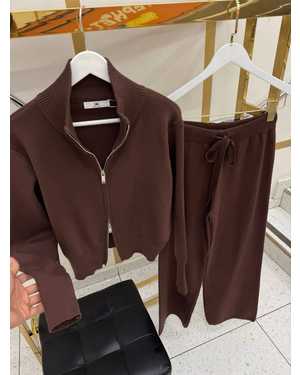 ЖЕНСКИЙ КОСТЮМ ТКАНЬ ВЯЗАНЫЙ