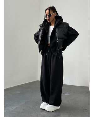 Стильная утеплённая тройка Размеры: S (42–44), M (46-48) Костюм утеплен на велюре