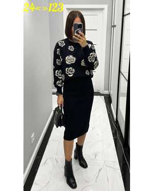 женская двойка Размер: единый 44–50. Ткань: кашемир