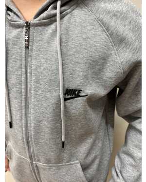 МУЖСКОЙ СПОРТИВНЫЙ КОСТЮМ ФАБРИЧНЫЙ КОСТЮМ