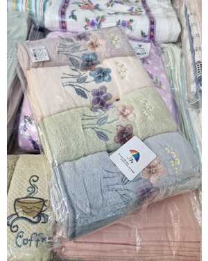 Полотенца с петелькой Размер:50*90 см. Материал:Микрофибра. Состав:Велсофт. В упаковке 4шт, разные цвета