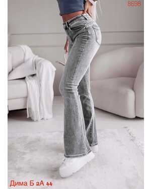Женские джинсы
