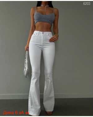 Женские джинсы