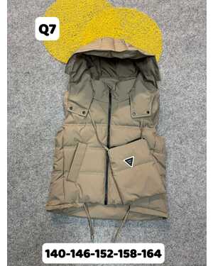 Жилетка Ткань мембрана, подкладка хлопок Наполнитель холлофайбер в размер