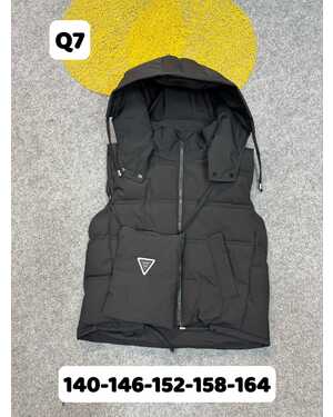 Жилетка Ткань мембрана, подкладка хлопок Наполнитель холлофайбер в размер