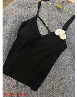 Женская майка размер единый 40-46 на поролоне