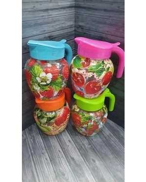 Кувшин для воды и сока. Изготовлен из стекла с цветным покрытием. Объем 1.5 литра.