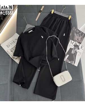 Женский костюм