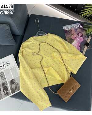 Женская Свитер трикотажный оверсайз Размер: единый 42/48