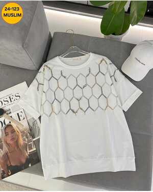 Женская футболка со стразами Фабричный Китай Размер Единый 48/58