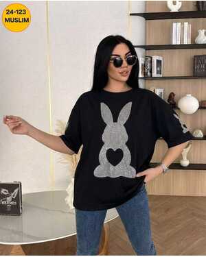 Женская футболка со стразами Ткань: Хлопок Фабричный Китай. Размер Единый 48-54