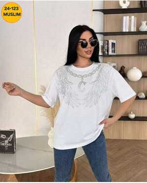 Женская футболка со стразами Ткань: Хлопок Фабричный Китай. Размер Единый 48-54