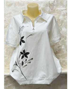 ЖЕНСКАЯ ФУТБОЛКА В РАЗМЕР