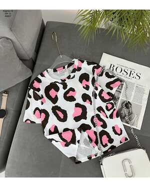 ЖЕНСКАЯ ФУТБОЛКА ФАБРИЧНОЕ КАЧЕСТВО РАЗМЕР ЕДИНЫЙ 42-48