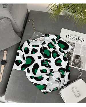 ЖЕНСКАЯ ФУТБОЛКА ФАБРИЧНОЕ КАЧЕСТВО РАЗМЕР ЕДИНЫЙ 42-48