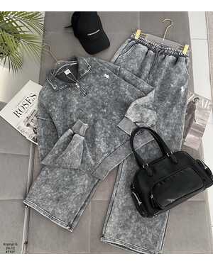 ЖЕНСКИЙ КОСТЮМ ФАБРИЧНОЕ КАЧЕСТВО