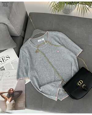 ЖЕНСКАЯ ФУТБОЛКА ФАБРИЧНОЕ КАЧЕСТВО РАЗМЕР ЕДИНЫЙ 42-48