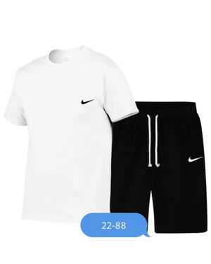 Мужской костюм