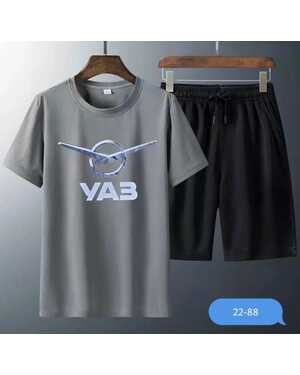 Мужской костюм