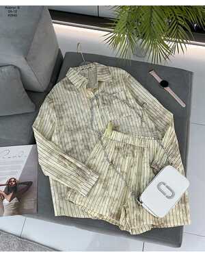 ЖЕНСКИЙ КОСТЮМ ФАБРИЧНОЕ КАЧЕСТВО