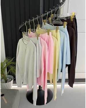 ЖЕНСКИЙ КОСТЮМ ФАБРИЧНОЕ КАЧЕСТВО