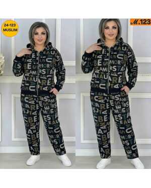 Женский костюм-двойка. Размеры: 4XL (54–56), 5XL (56–58), 6XL (58–60), 7XL (60–62)