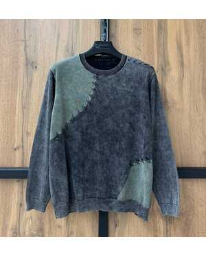 Женская кофточка Размер : Over size ( 48-56) Длина : 65-70см , грудь 104-124cm про-ль корея