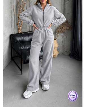 Женский комбинезон Размеры: S (42-44) M(46-48) L (52-54) Ткань: Двухсторонний флис Кулиска внизу регулируется